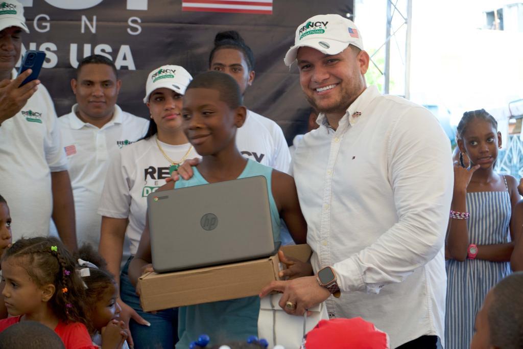 Rency Taveras: «Felicito a los dominicanos por haber votado y contribuir a construir el país que queremos»