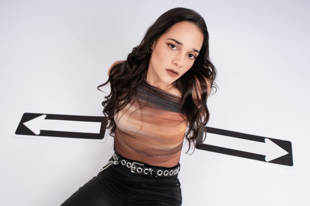 Paloma Richiez estrena su primer EP “Todo o Nada”
