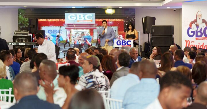 GBC Farmacias celebra encuentro navideño con cientos de comunicadores y periodistas