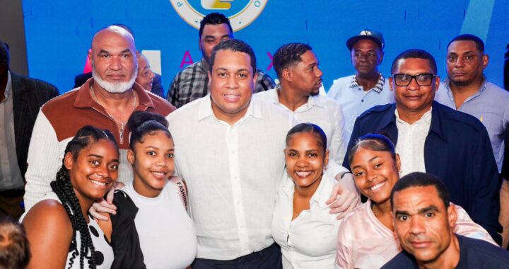 Alex Mordan consolida fuerza en SDE con masivo respaldo de dirigencia PRM