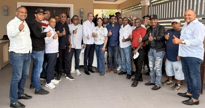 García Fermín llama apoyar consultas planteadas por el presidente Luis Abinader