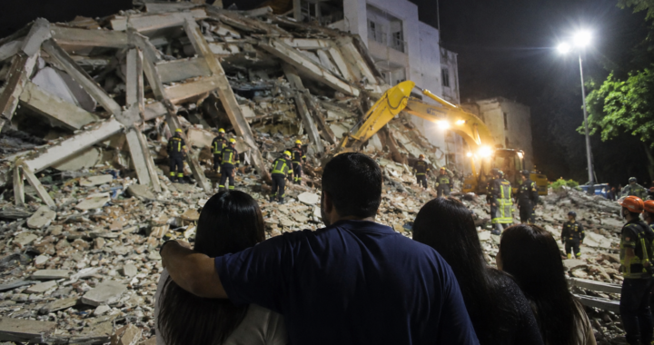 Jairo y Vicky: pareja de esposos mueren abrazados durante sismo en Colombia